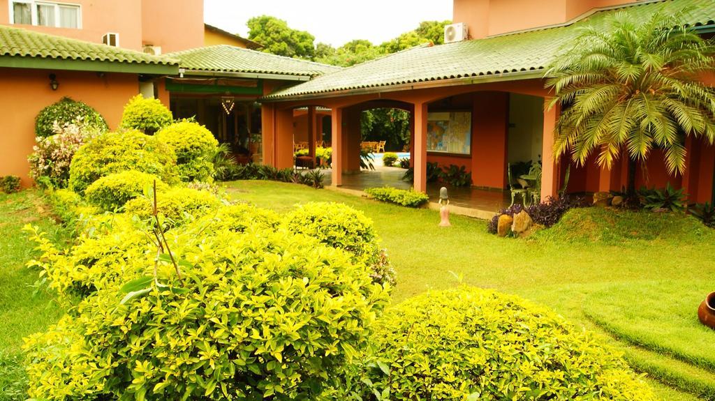 Hotel Rancho Verde Barreiras  Extérieur photo